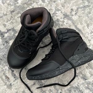 Zara boys sneakers 28